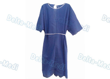 Gli abiti pazienti eliminabili della breve manica comoda, isolamento blu abbiglia la certificazione del CE